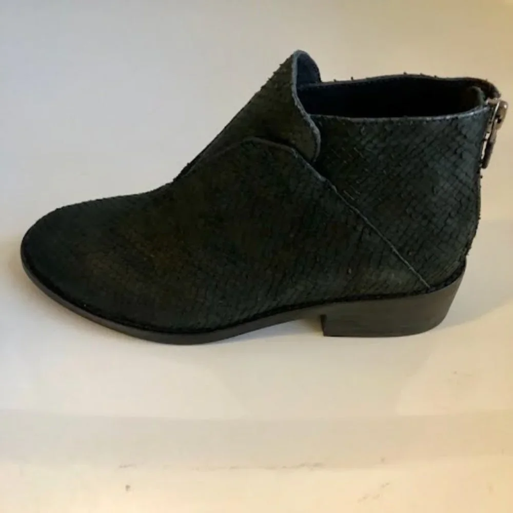 NWT EILEEN FISHER Tuck Siped Snake Embossed Suede Booties Black 5.5 MSRP $275